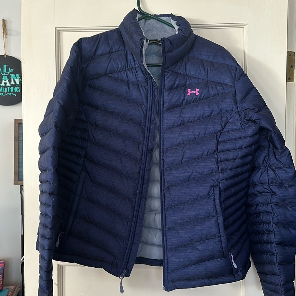 Under Armoir puff jacket